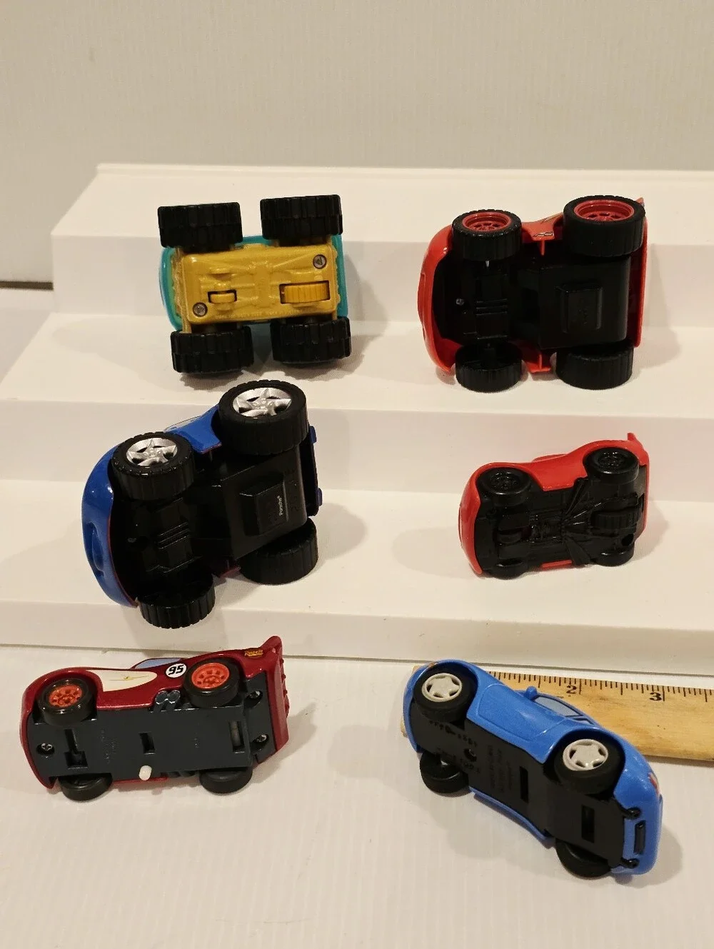 Disney Pixar Cars Pull Back N' Go Racer Set